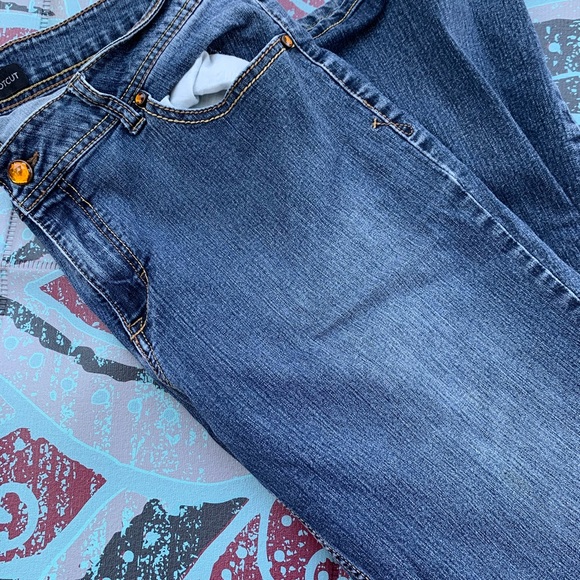 Jordache Bootcut Jeans - Picture 1 of 6